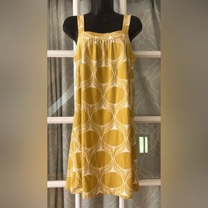 Winter Water Factory dress size S in floral or fruit pattern in VGUC